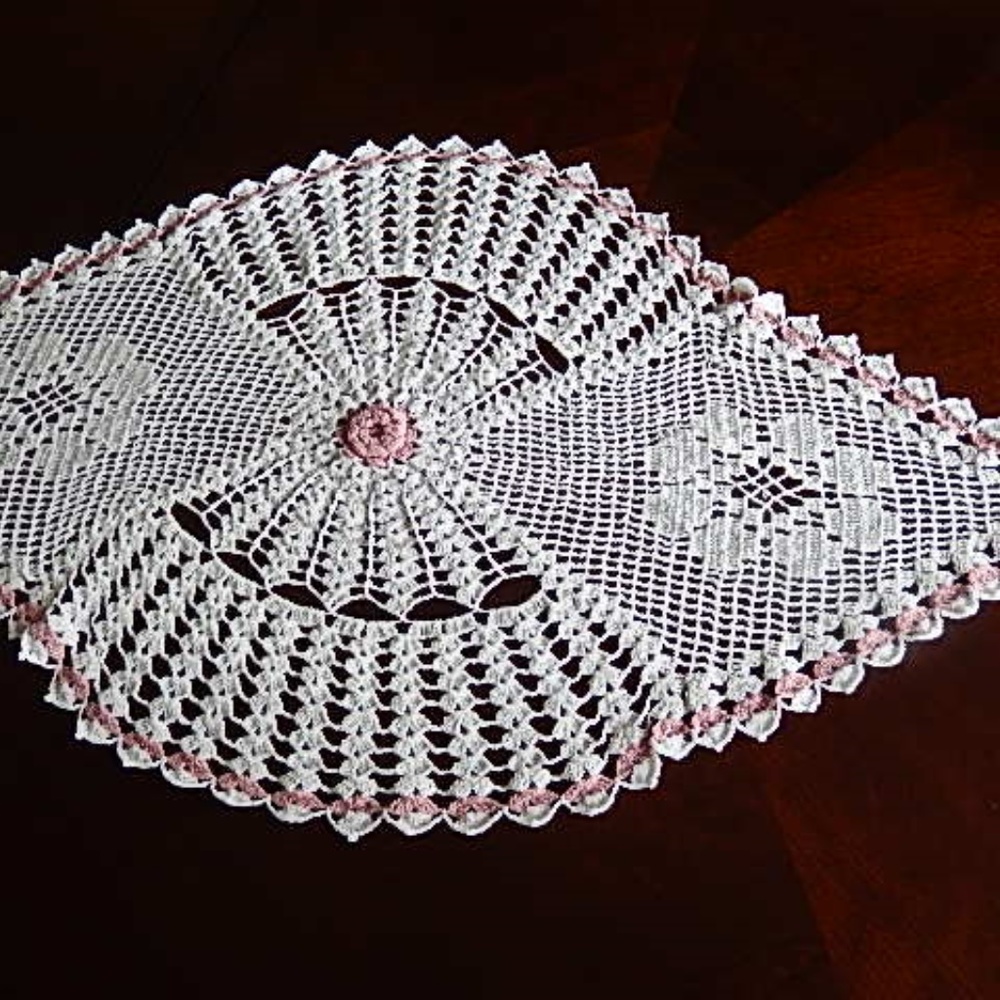 Vintage crocheted lace doily centerpiec 34"X 22"